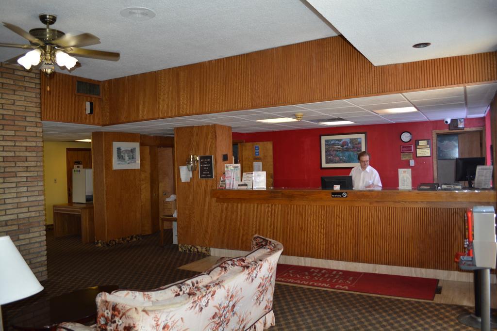 Red Carpet Inn And Suites Scranton Exteriér fotografie